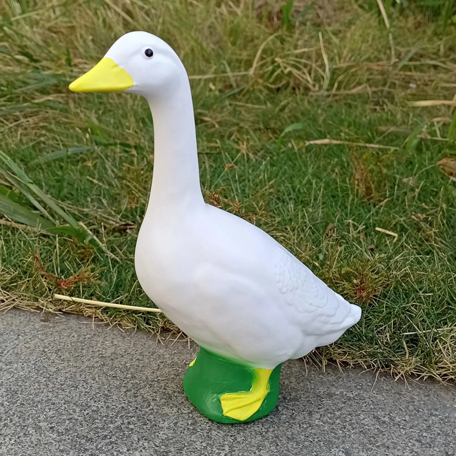 Garden Goose Statue Resin Delicate Details Lifelike Exquisite Craft Goose Figurine Sculpture Ornament Decoration for Home