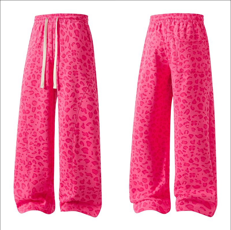 Men’s leopard-print casual trousers with side pockets, lightweight and breathable soft fabric, loose comfortable casual sweatpants, ideal for daily wear and all-year running