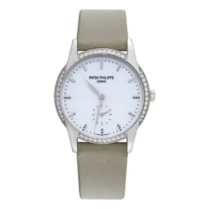 Patek Philippe Calatrava 7122/200G-001 Manual Winding 33mm White Dial 18K White Gold Factory Diamond Ladies Watch WHT031905
