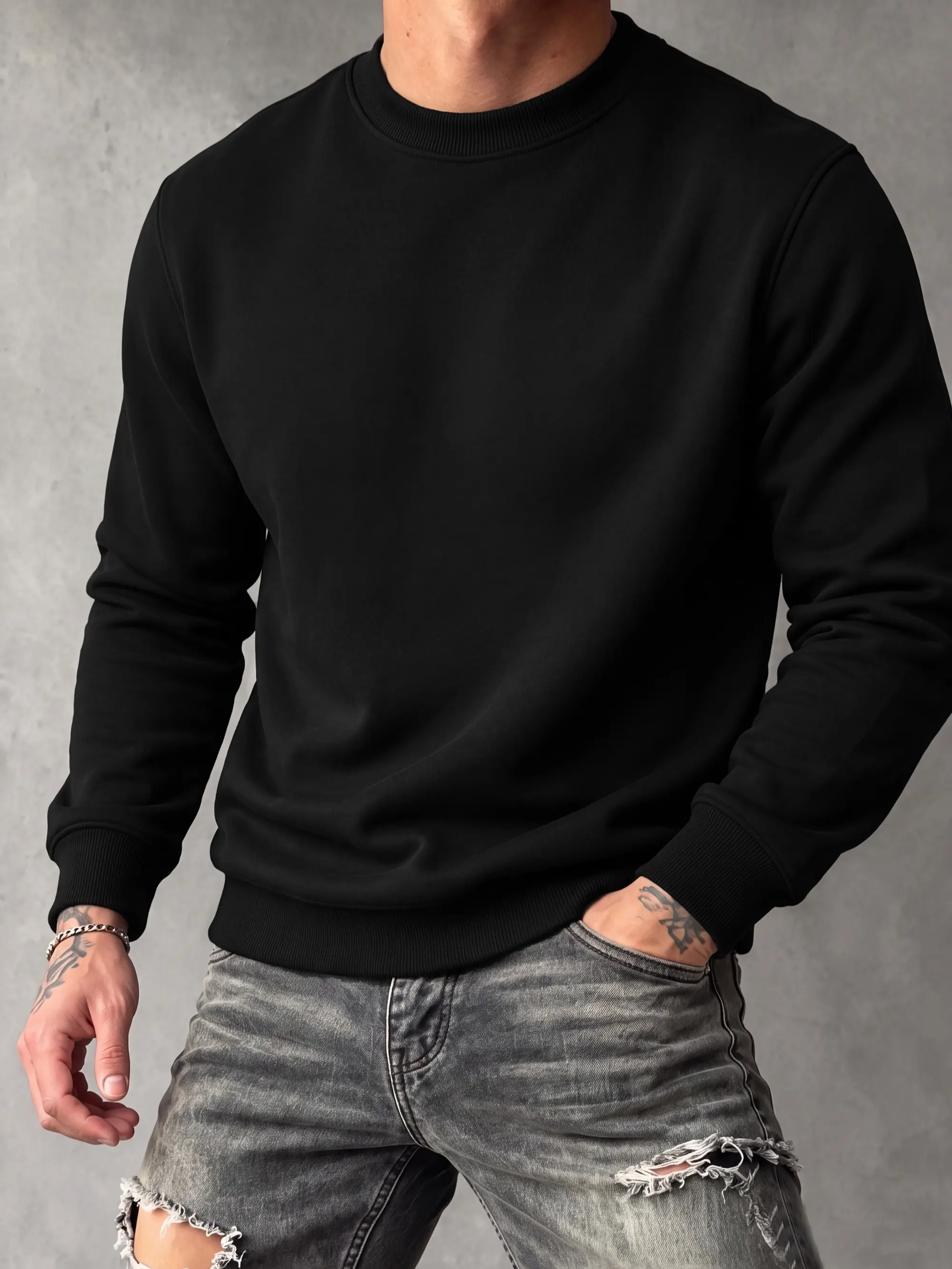 Men’s classic casual black crewneck sports T-shirt – comfortable, stylish men’s slim-fit basic solid-color long-sleeve top