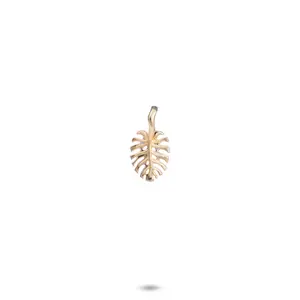 Monstera Pendant in Gold - 13.5mm