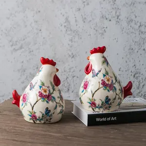 American Retro Ice-Crack Glaze Porcelain Rooster Ornament - Hand-Painted Floral Sculpture, Porcelain Animal Figure Statues, Bird Shaped Ceramic Chicken Statues for Living Room, Entryway Home Decor