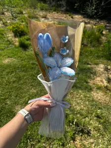 Graduation Pipe Cleaner Flower Bouquet