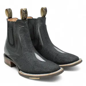 Stingray Black Wide Square Toe Boots - Botines de Mantaraya Grabada con Punta Cuadrada