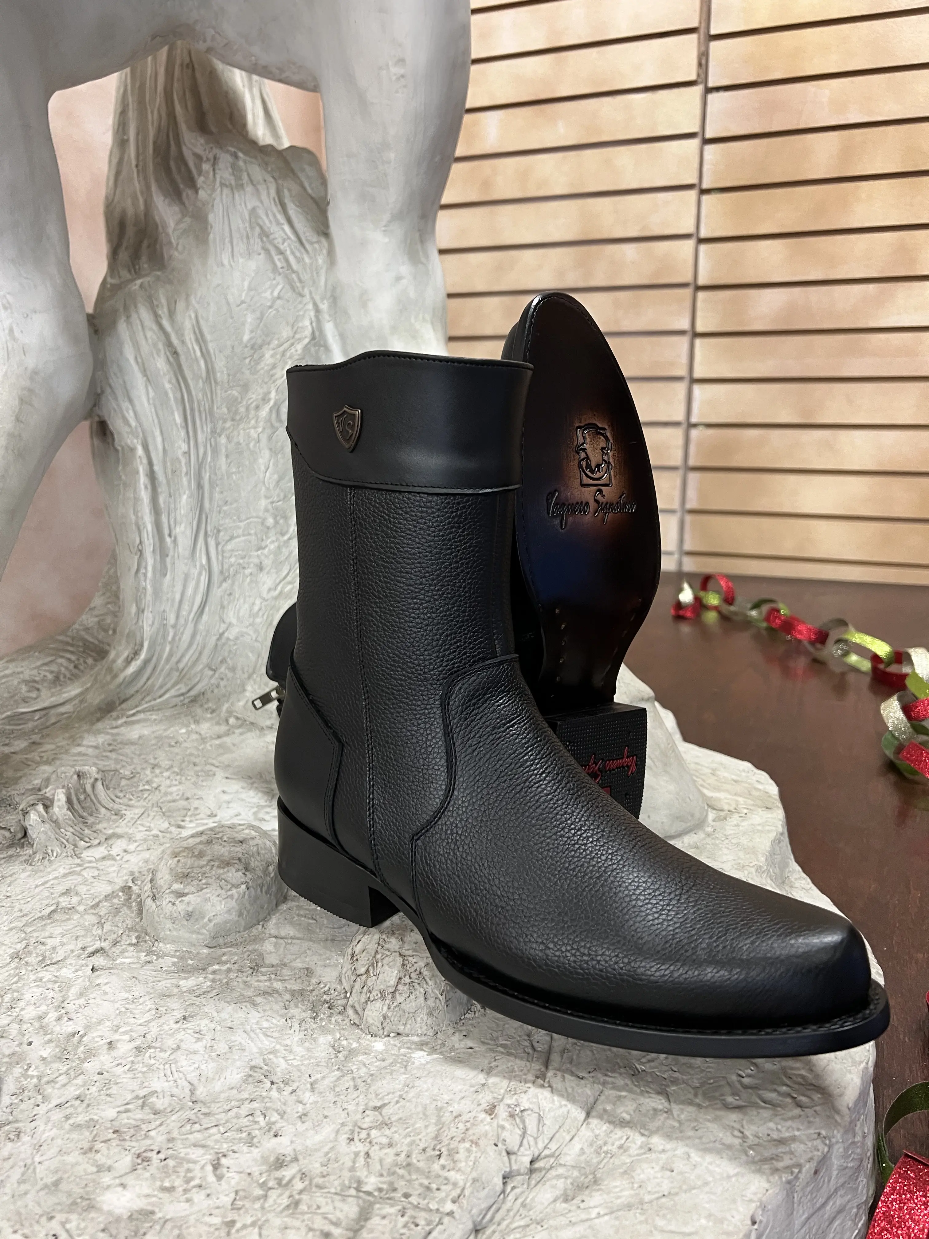 2885826801 - Vaquero Signature Men's Milano Imitation Venado Negro