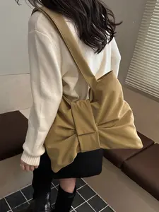 Luxury Satin Large Bow Clutch Bag, Soft Shoulder Bag, Trendy Elegant Wrinkled Fashionable Versatile Purse for Commuting & Weekend Outing