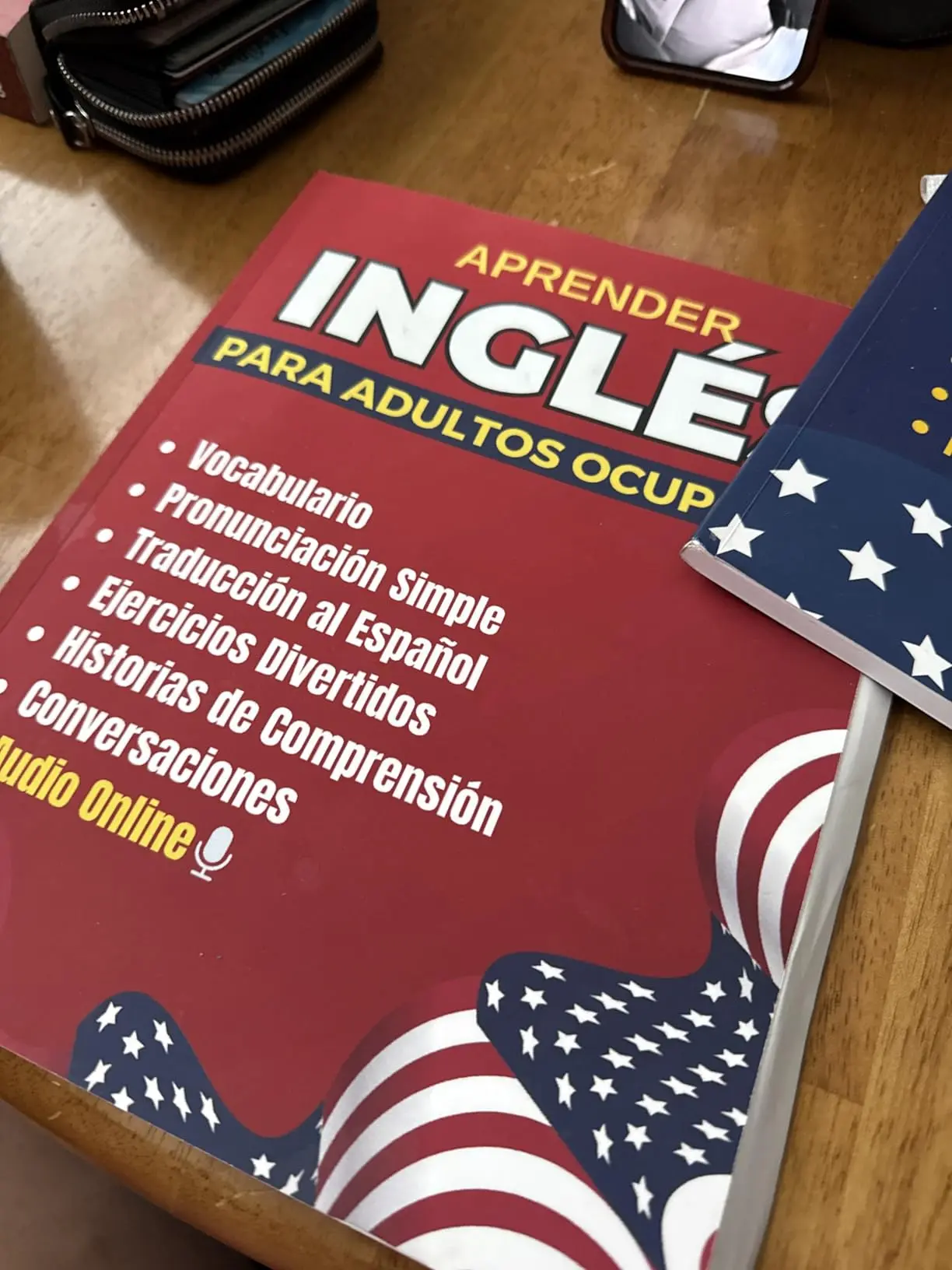 Aprender Ingles para Adultos Ocupados: Libro con Pronunciación, Traducción al Español y Ejercicios para Principiantes Hablar Inglés Fluido (libros para aprender ingles rápido) (Spanish Edition)