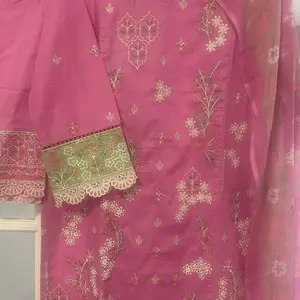 Bin Saeed Embroidered Lawn 3pcs Medium Size Beautiful Pink Traditional Clothing Set