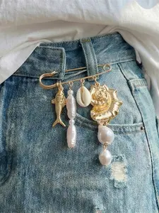 Simple Exaggerated Colorful Sea Shell Tropical Fish Brooch, Ocean Element Waist Cinching Pin, Cute Perfect for Parties, Vacation, Gifts