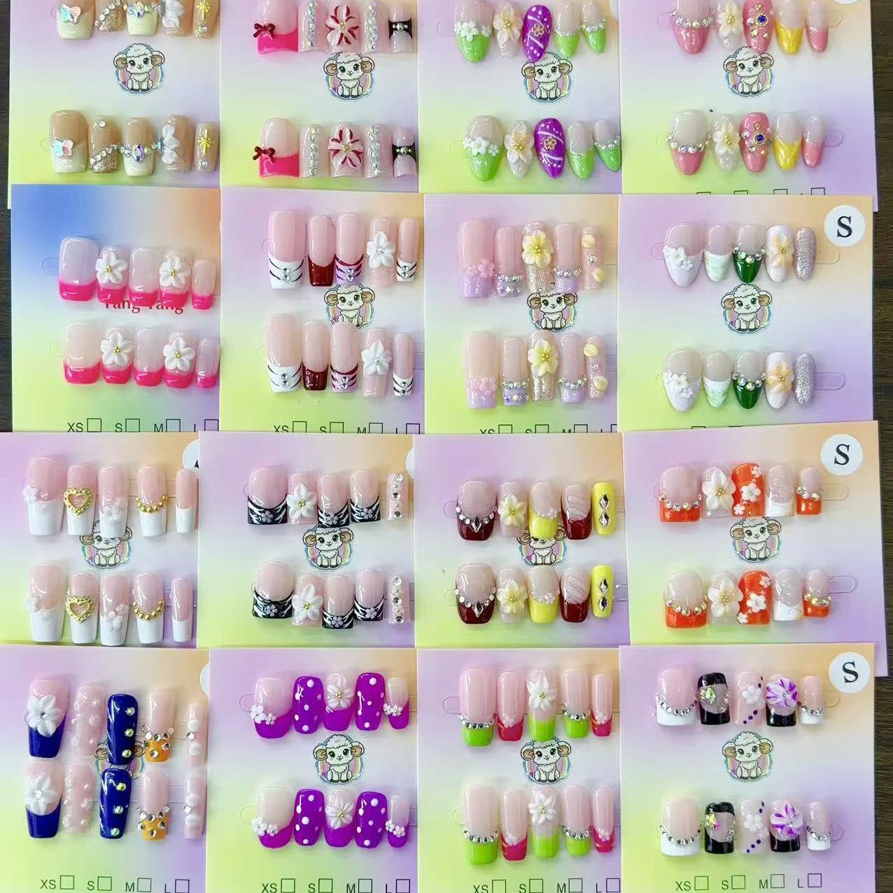 Classic French manicure, timeless and versatile