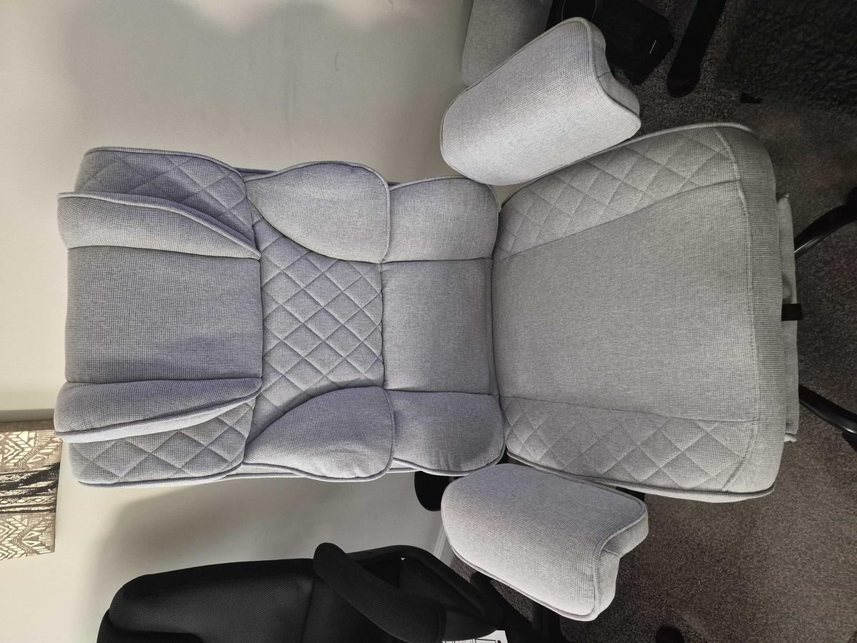 Item: Light gray-Cloth