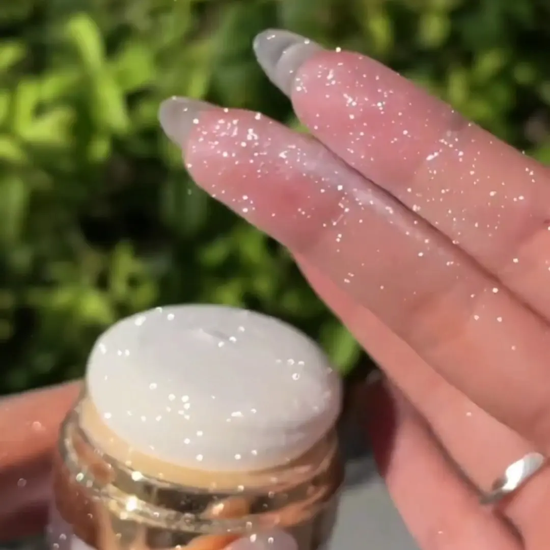 Diamond Shimmer Glitter Spray Cosmetic - Youth-Boosting Powder Highlighter, Brighten Up Body Shimmer Glow Highlighters & Luminizers for Face Contouring, Hair, Regular Edition
