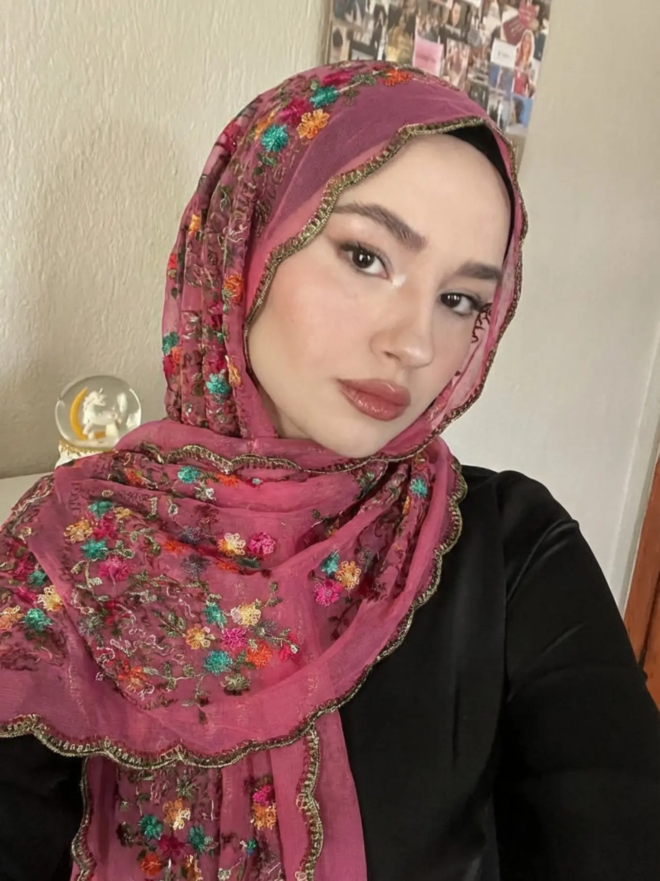 Fashion Floral Embroidered Hijab Scarf, Elegant Arab Women's Headscarf Headwrap, Muslim Modesty Daily Wear Turban, Breathable Beach Long Shawl