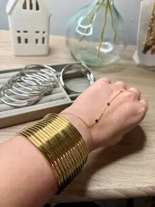 Bangles|Gold|Medium