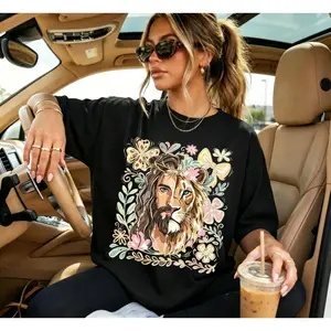 Lion of Judah Shirt, Christian Floral Lion Tee, Religious Women's T-Shirt, Jesus Lion Graphic Tee, Faith Based Gift