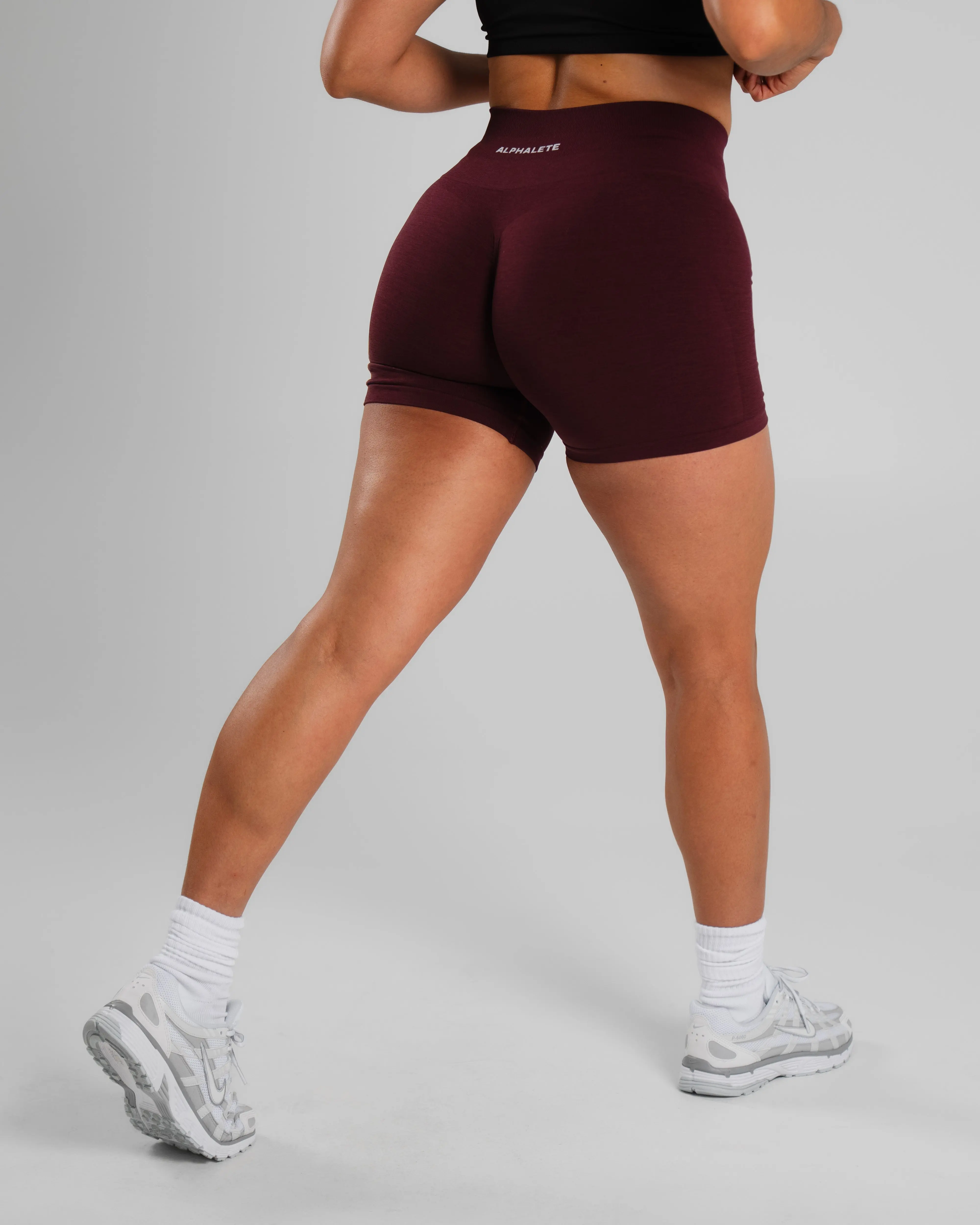 Amplify Mid Rise Short - Merlot