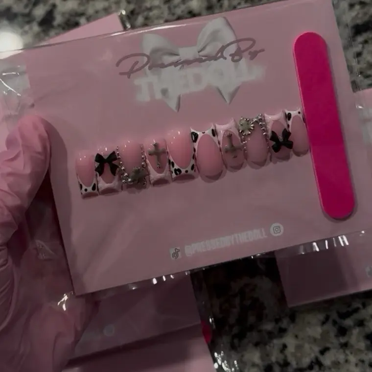 Pink & Black 3d Croc Nails | Gelx Press On Nails