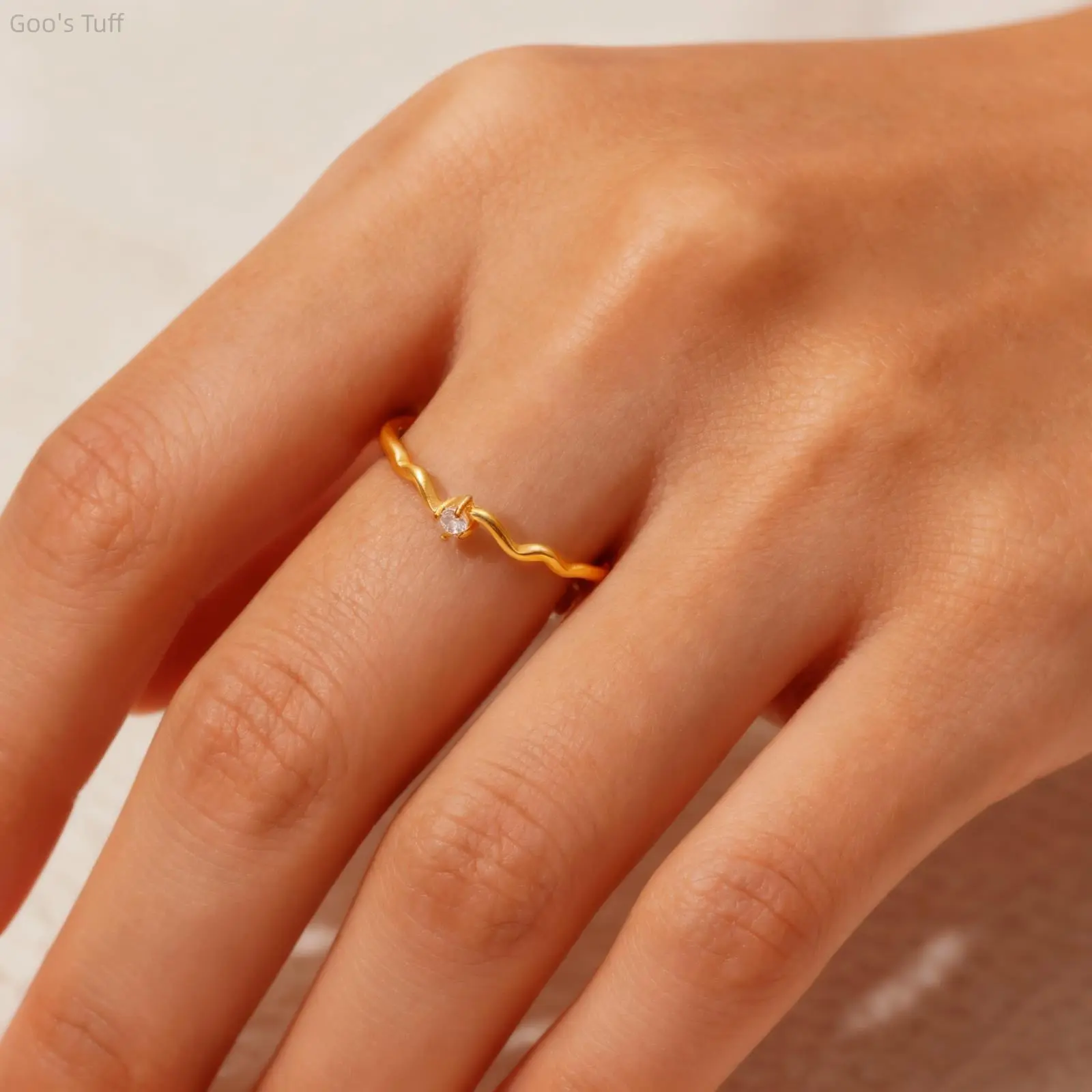 Women's Dainty Single-Stone Band Ring - East Asian Ins Style Trendy Anti-Tarnish Simple Design Jewelry, Ideal for Daily Wear, Travel Gifts