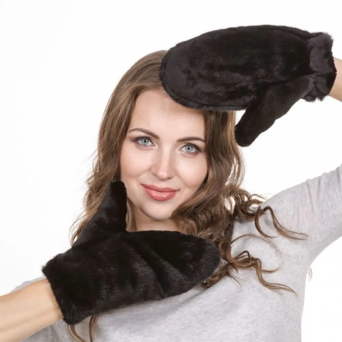 Women’s Luxury Winter Faux Fur Mittens – Soft, Warm, Cozy Cold-Weather Gloves