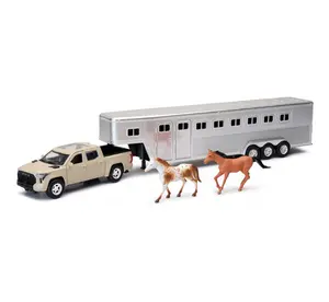 New Ray 1:32 Toyota Tundra Pro with Horses and Trailer Tan and Chrome Long Haul Trucker