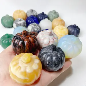 Different Crystal Materials Carved For Halloween Pumpkins For Home Decoration Heal Energy Stones