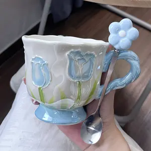 Cute Tulip Ceramic Mug with Flower Spoon, 410ml Embossed Footed Coffee Cup, Aesthetic Tea Cup, Birthday & Bridesmaid Gift for Her