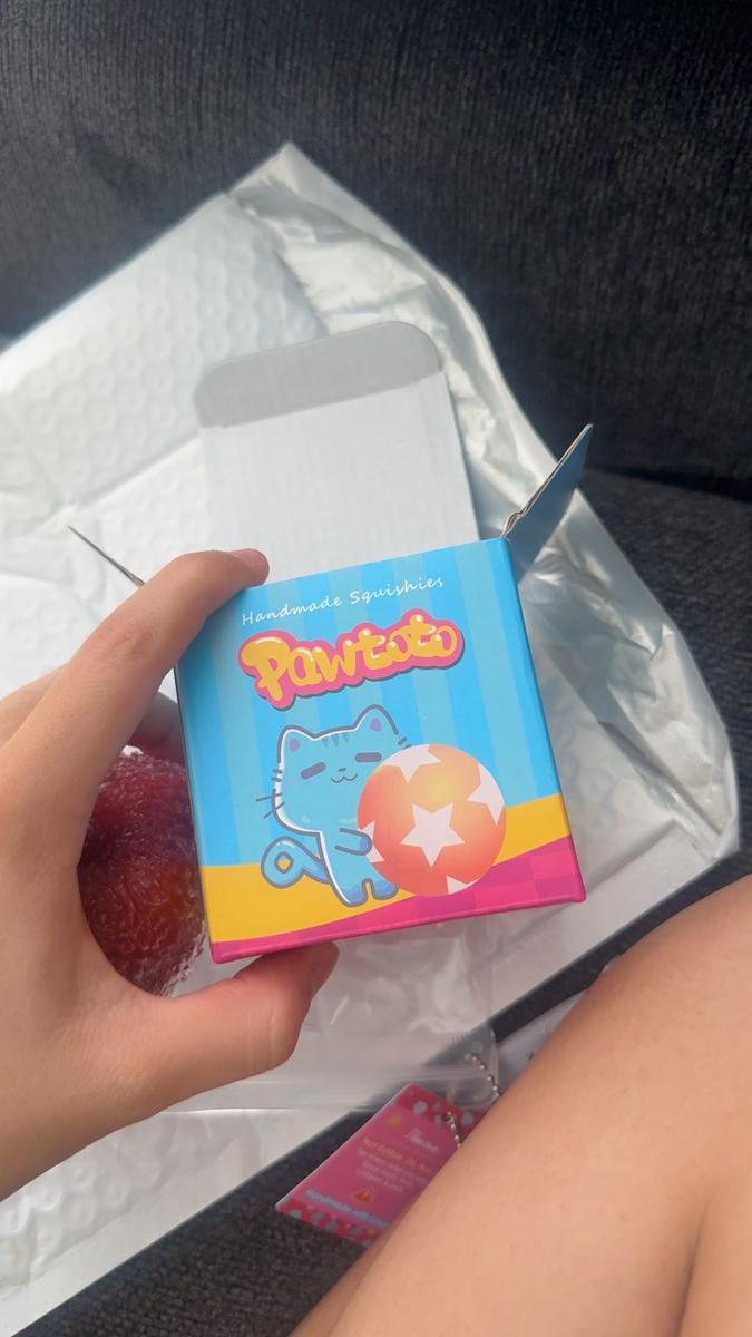 Item: Red (Sorbet Feel,Crunchy Sound)