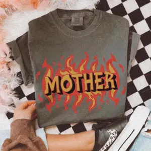 Comfort Color Mother Tee Comfort Colors Trendy Vintage Mama Tshirt Moto Edgy Grunge Aesthetic Streetwear Flames Mom Birthday Gift Rad Moms Club Shirt