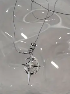 Elegant Star and Moon Design Cross Pendant Necklace, Zinc Alloy Silvery Necklace with Rhinestones, Suitable for Retro Accessories for Both Men and Women, Jewelry Design