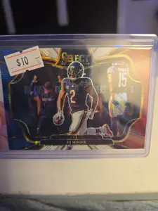 2025 Panini Select DJ Moore Tri-color Prizm Field Level /99 Bears