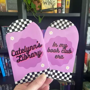 Checkered Bookshelf Sign - Customizable