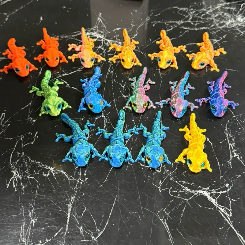 One 3D Printed Chameleon. One 3D Printed Chameleon.