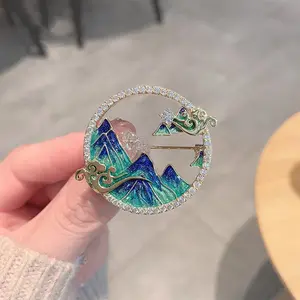 Vintage Chinese Style Round Landscape Painting Brooch For Women Mountain Shaped Tassel Rhinestone Lapel Pins Clothes Accessories