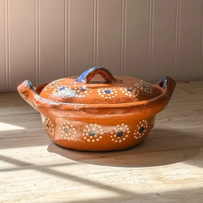 Traditional Lead-Free Natural Clay Round Cazuela Pot with Lid - Unique Handmade Mexican Kitchen Cookware for Kitchen Enthusiasts, Authentic Cooking, Serving