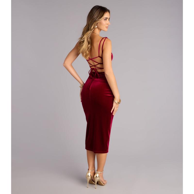 Laylin Velvet Lace-Up Midi Formal Dress