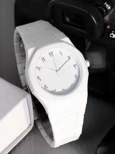 A men's all white refreshing silicone tape skin friendly and non irritating circular large dial with simple and high aesthetic value, durable and fashionable Quartz Wristwatch