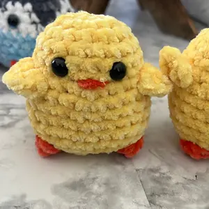 Round Chick plushies