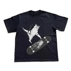 Skateboarding Cat T-Shirt Y2k Vintage Graphic Tees Gothic Grunge Emo Unisex Streetwear for Men Women Gifts Short Sleeve Animal Print Tshirt