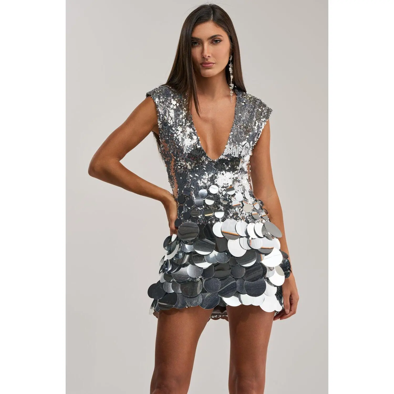 DANCE THE NIGHT AWAY SEQUIN MINI DRESS IN SILVER DANCE THE NIGHT AWAY SEQUIN MINI DRESS IN SILVER