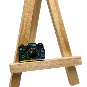 Camera Brooch Miniature Design for Photography Enthusiasts Durable and Attachable Accessory for Clothes and Bags Unisex Fashion Accessories