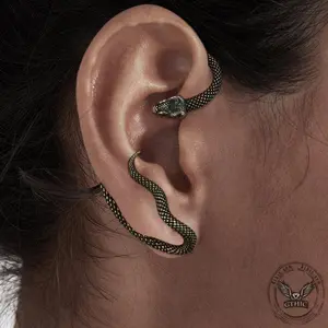 GTHIC Stainless Steel Black Snake Ear Cuffs Crawling Design Statement Accessory for Women Ideal for Daily Outfits or Night Events