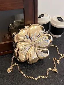 Niche literary shiny flower metal bag, chain shoulder strap crossbody bag, unique shape evening eye-catching handbag, one-shoulder versatile lipstick makeup bag, Embossed crossbody bag, Crossbody purse