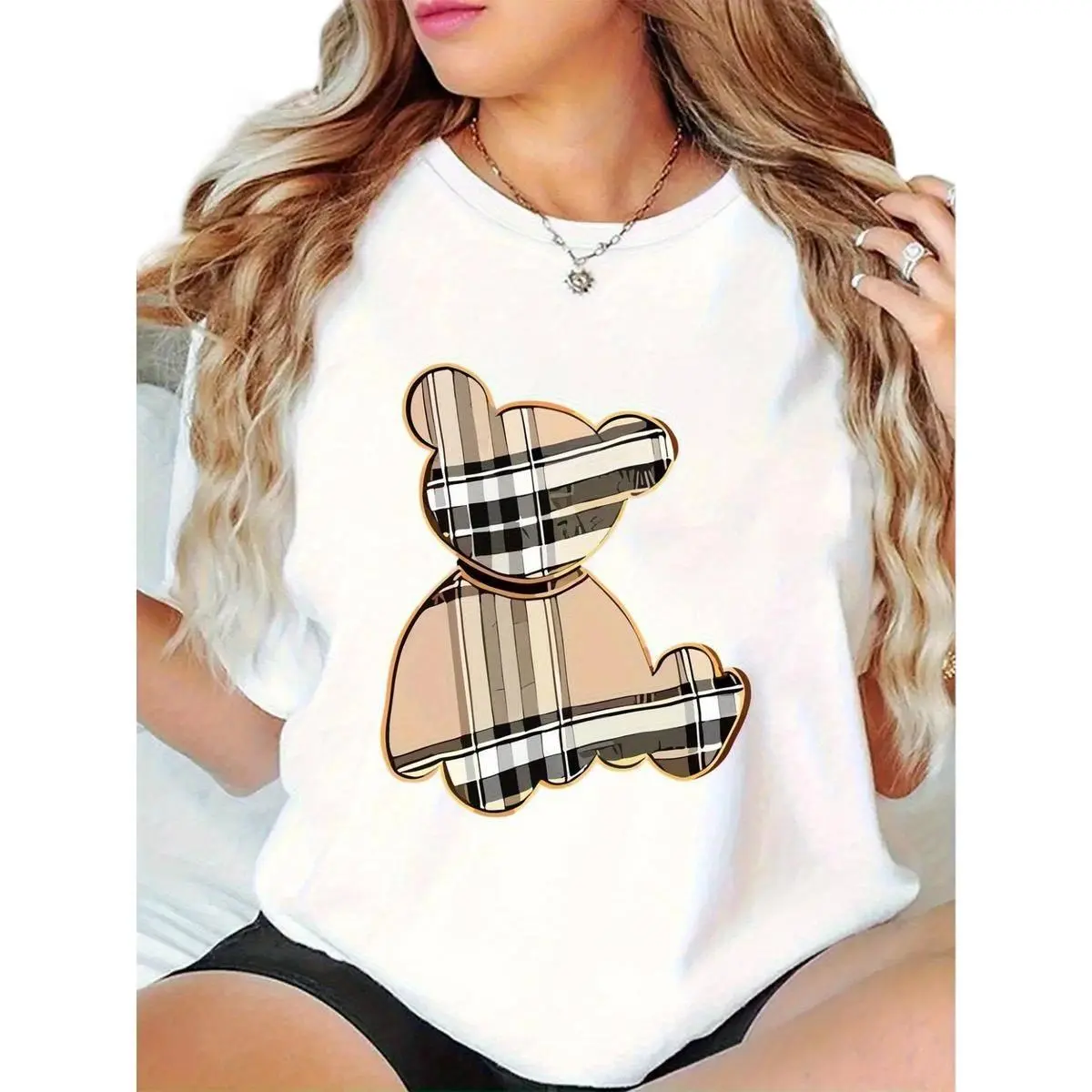 Women's Cartoon Bear & Plaid Graphic  T-Shirt - Loose Fit Short Sleeve Round Neck, Breathable Summer Casual Top for Daily Wear & Parties, Machine Washable, Bear T Shirt, Relaxed Fit Tee, Comfortable Tee