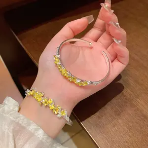 Osmanthus Flower Chinese Bangle - Gold Plated Floral Cuff Bracelet Adjustable Vintage Inspired Jewelry for Hanfu Style