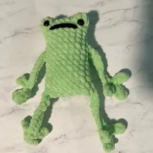 Crocheted leggy frog
