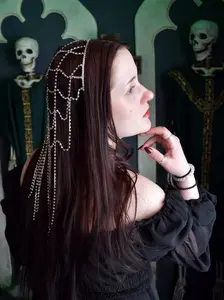 Prilla Rhinestone Hair Chain