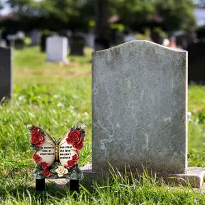 Butterfly Shaped Garden Graveyard Ornament, Waterproof Outdoor Memorial Plaque, Garden Decoration for Outdoor Yard Lawn