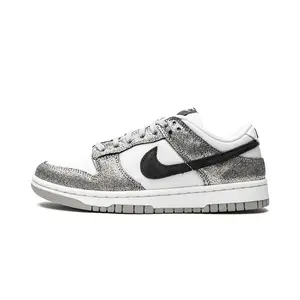Dunk Low SE WMNS "Golden Gals" DO5882 001