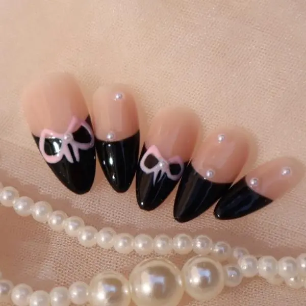 Mia's World Designed Press On Nails - Blackpink 004