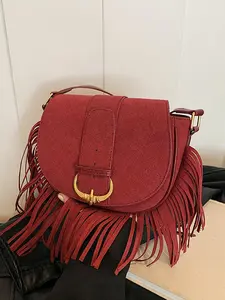 Retro simple one-shoulder handbag, metal buckle one-shoulder underarm bag, retro versatile one-shoulder small square bag, niche design, fashionable and versatile suitable for daily commuting, shopping, dating, etc., Classic Flap Shoulder